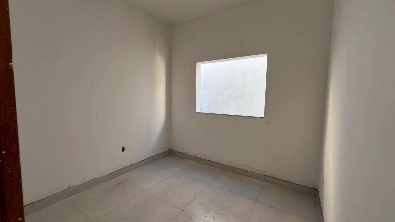 Casa à venda no PARQUE ANDYARA: 