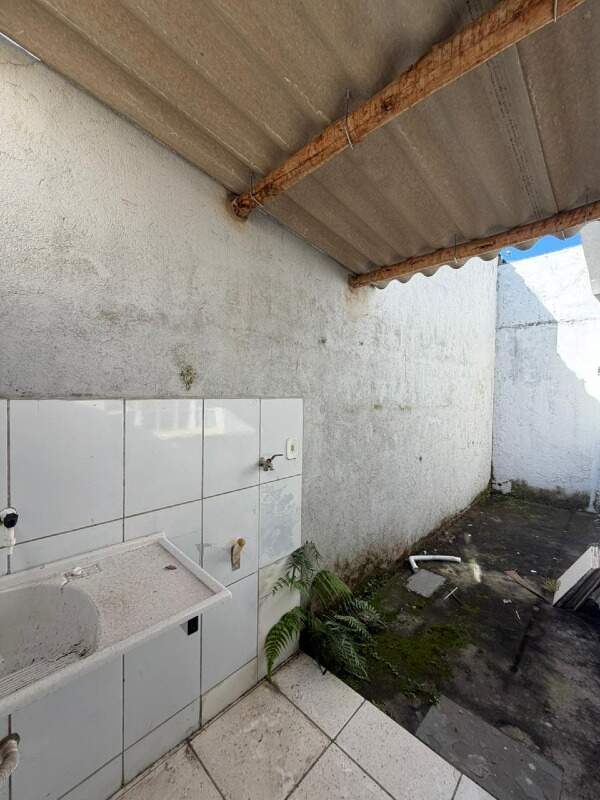 Casa geminada à venda no Presidente: 