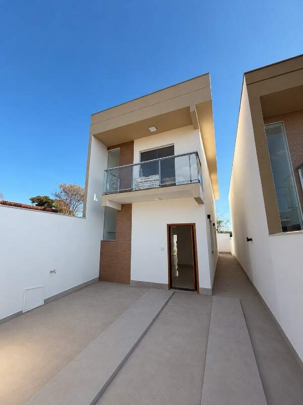 Casa de 2 pavimentos à venda no Vesper Triângulo: 