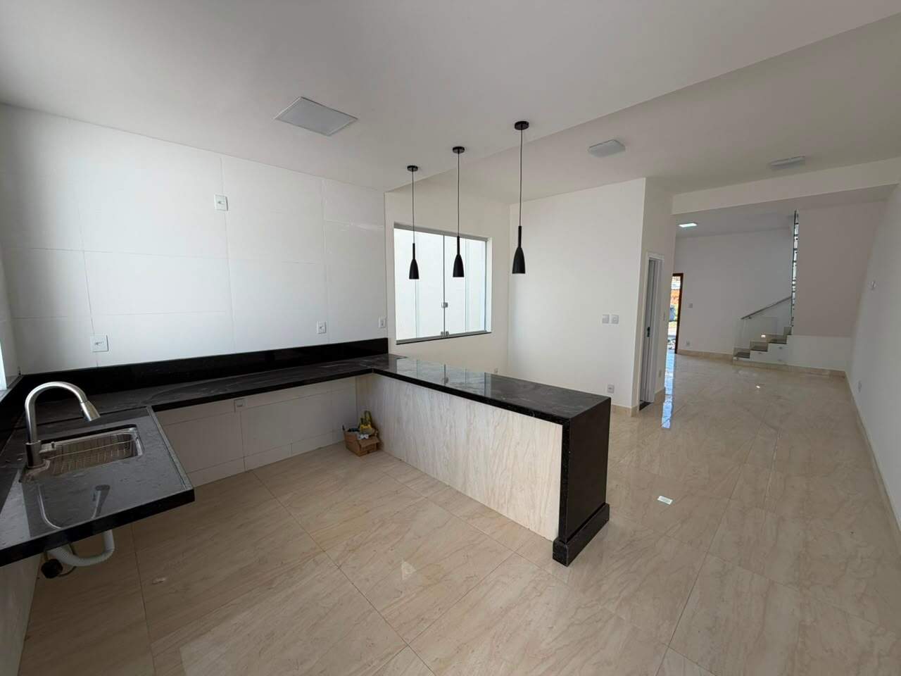 Casa de 2 pavimentos à venda no Vesper Triângulo: 