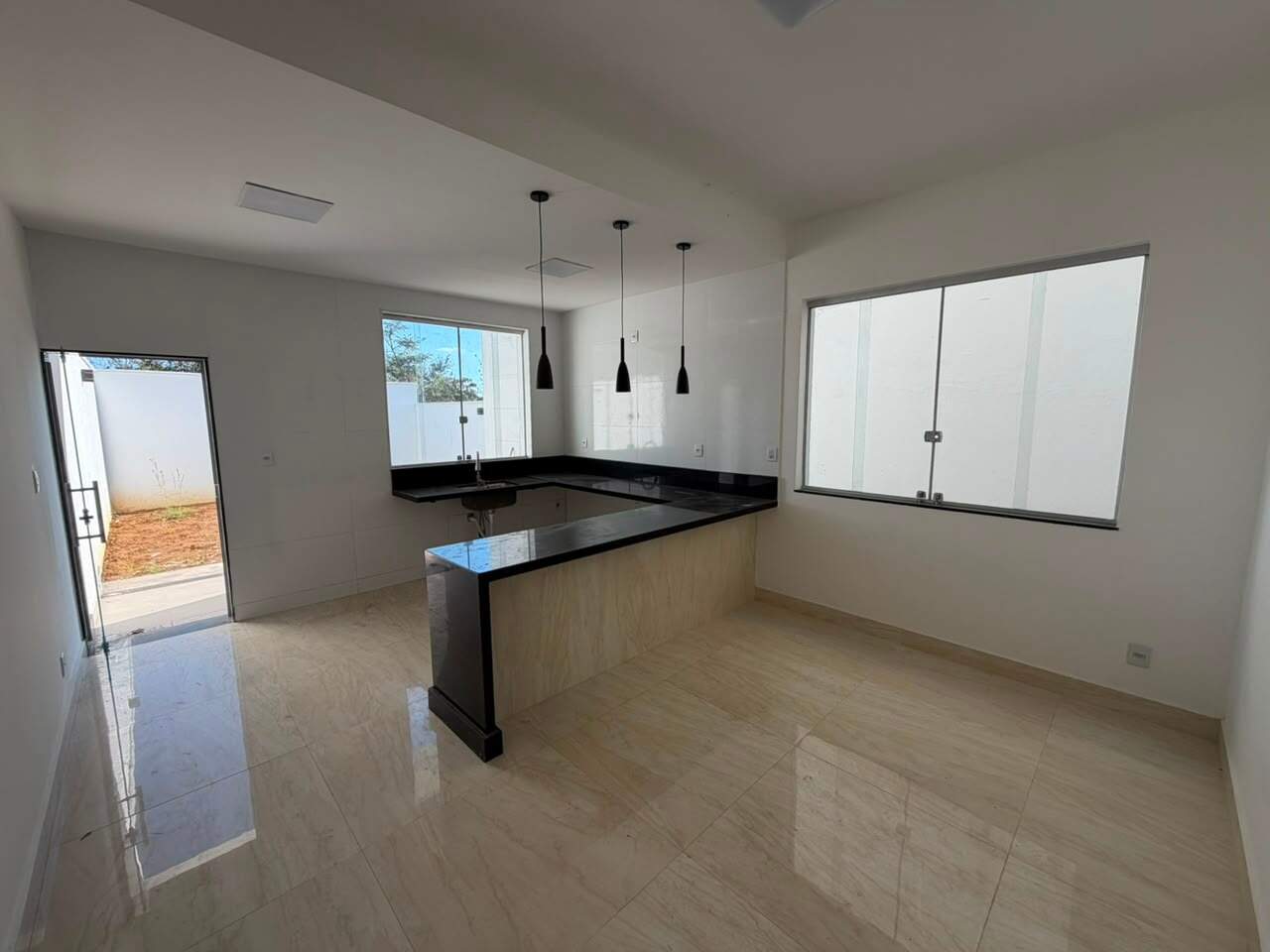 Casa de 2 pavimentos à venda no Vesper Triângulo: 