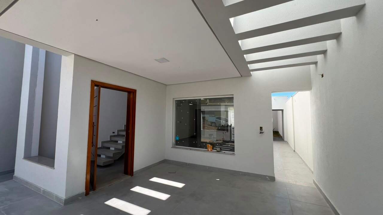 Casa de 2 pavimentos à venda no Sonia Romanelli: 
