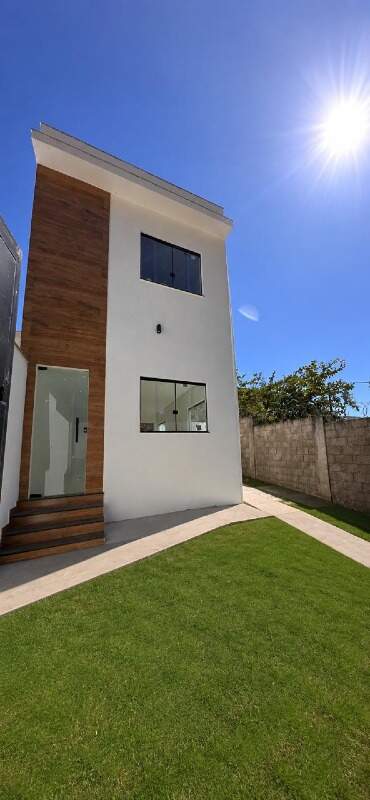 Casa de 2 pavimentos à venda no HIBISCOS: 