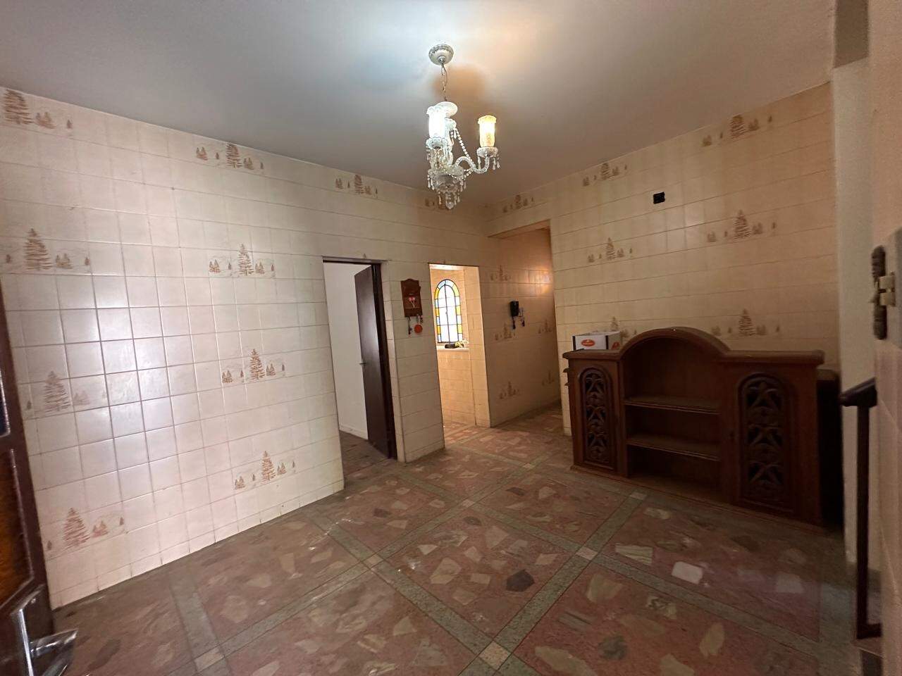 Casa de 2 pavimentos à venda no Magalhães: 