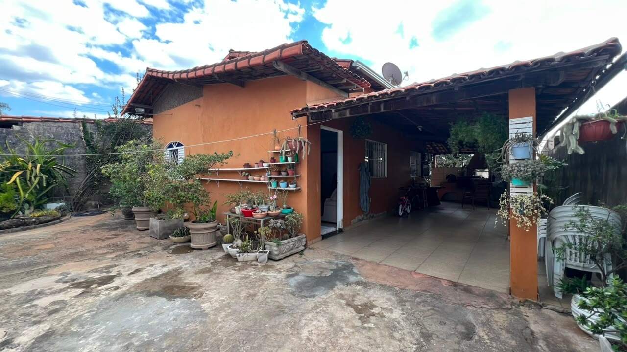 Casa à venda no Bom Jesus: 
