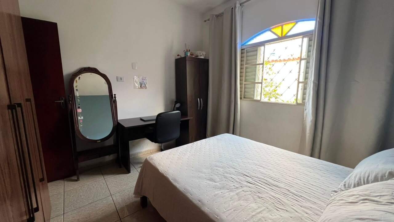 Casa à venda no Bom Jesus: 