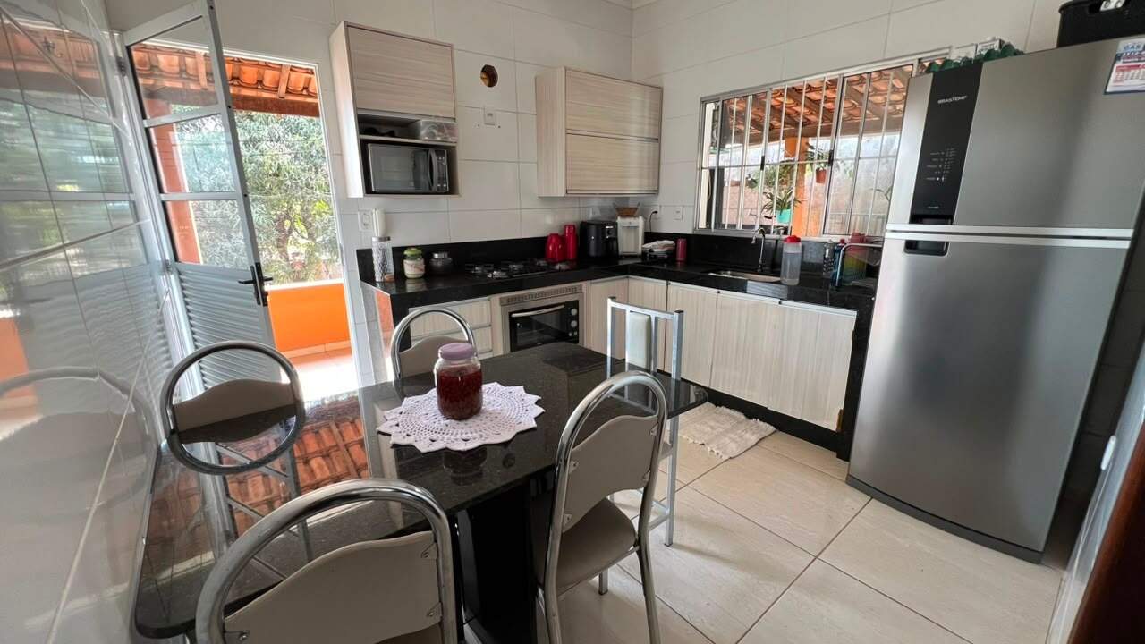 Casa à venda no Bom Jesus: 