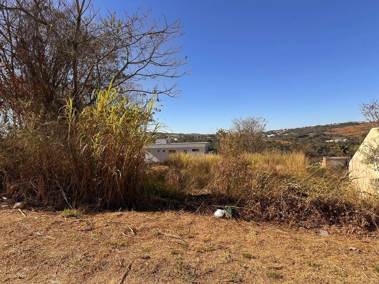 Lote à venda no Parque Residencial Sonia Teixeira Romanelli: 