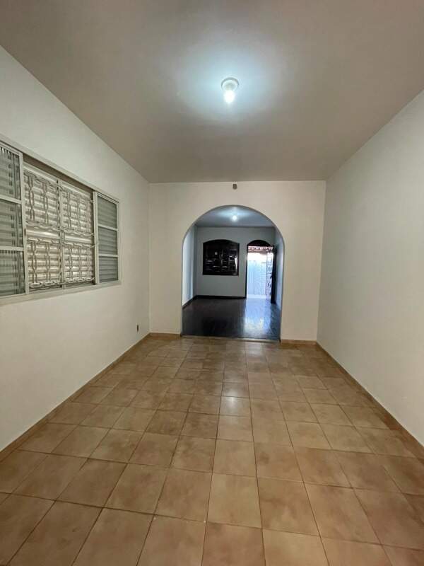 Casa para aluguel no Centro: 