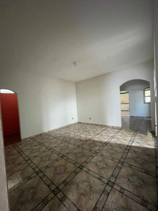 Casa para aluguel no Centro: 