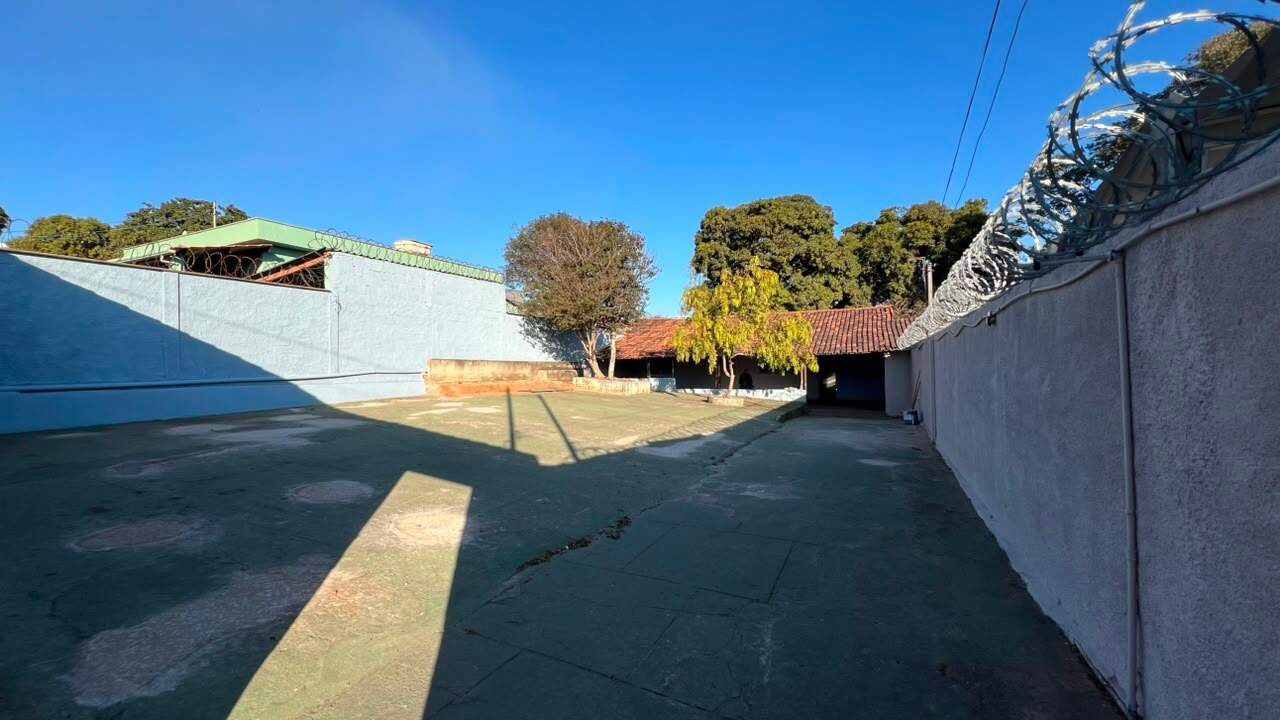 Casa à venda no Centro: 
