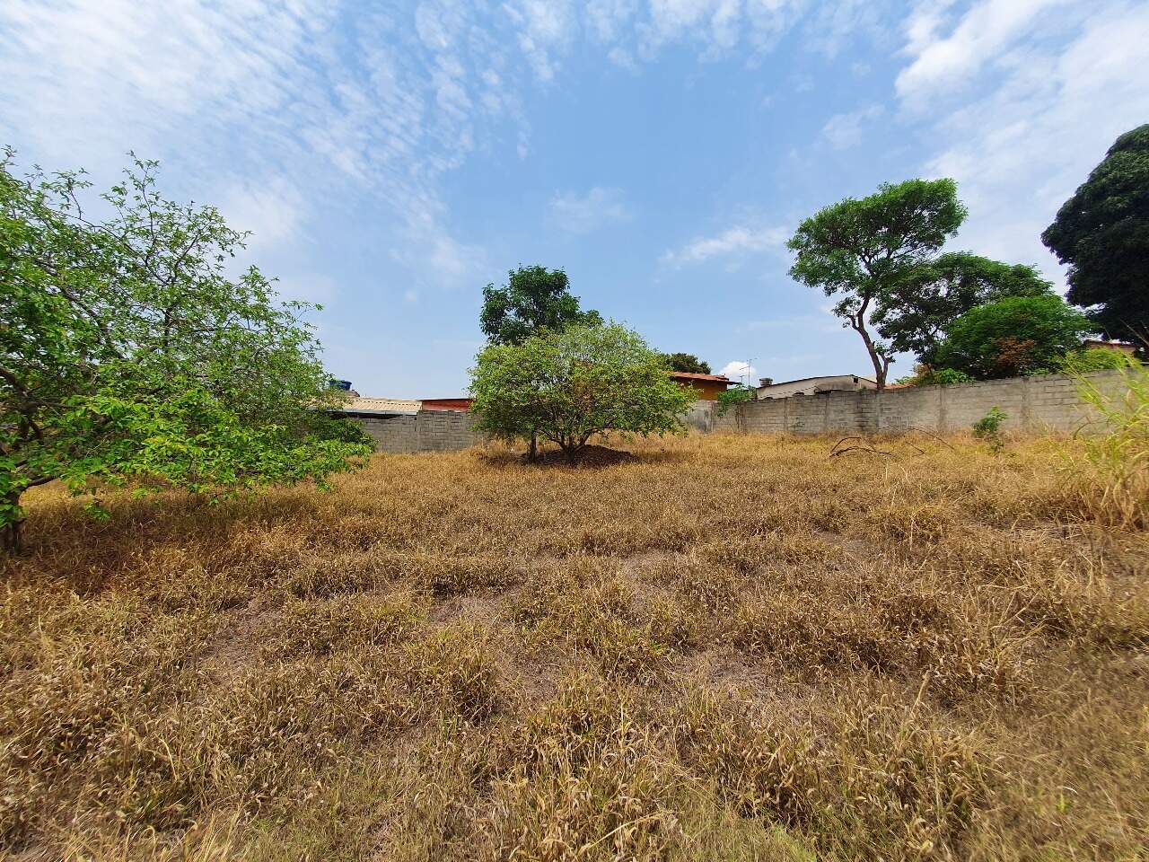 Lote à venda no Cruzeiro: 