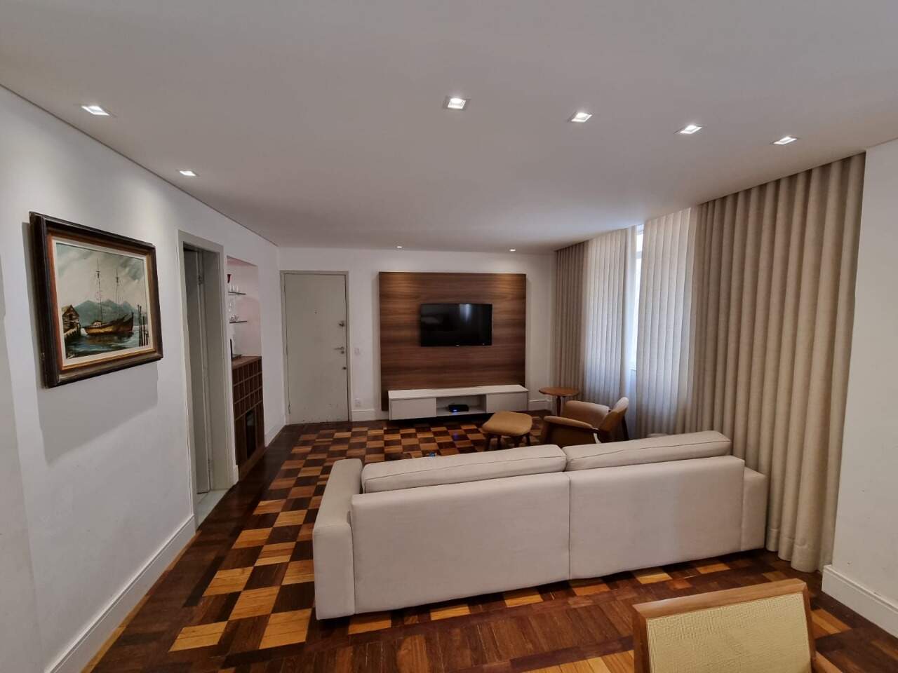 Apartamento à venda com 4 quartos, 149m² - Foto 1