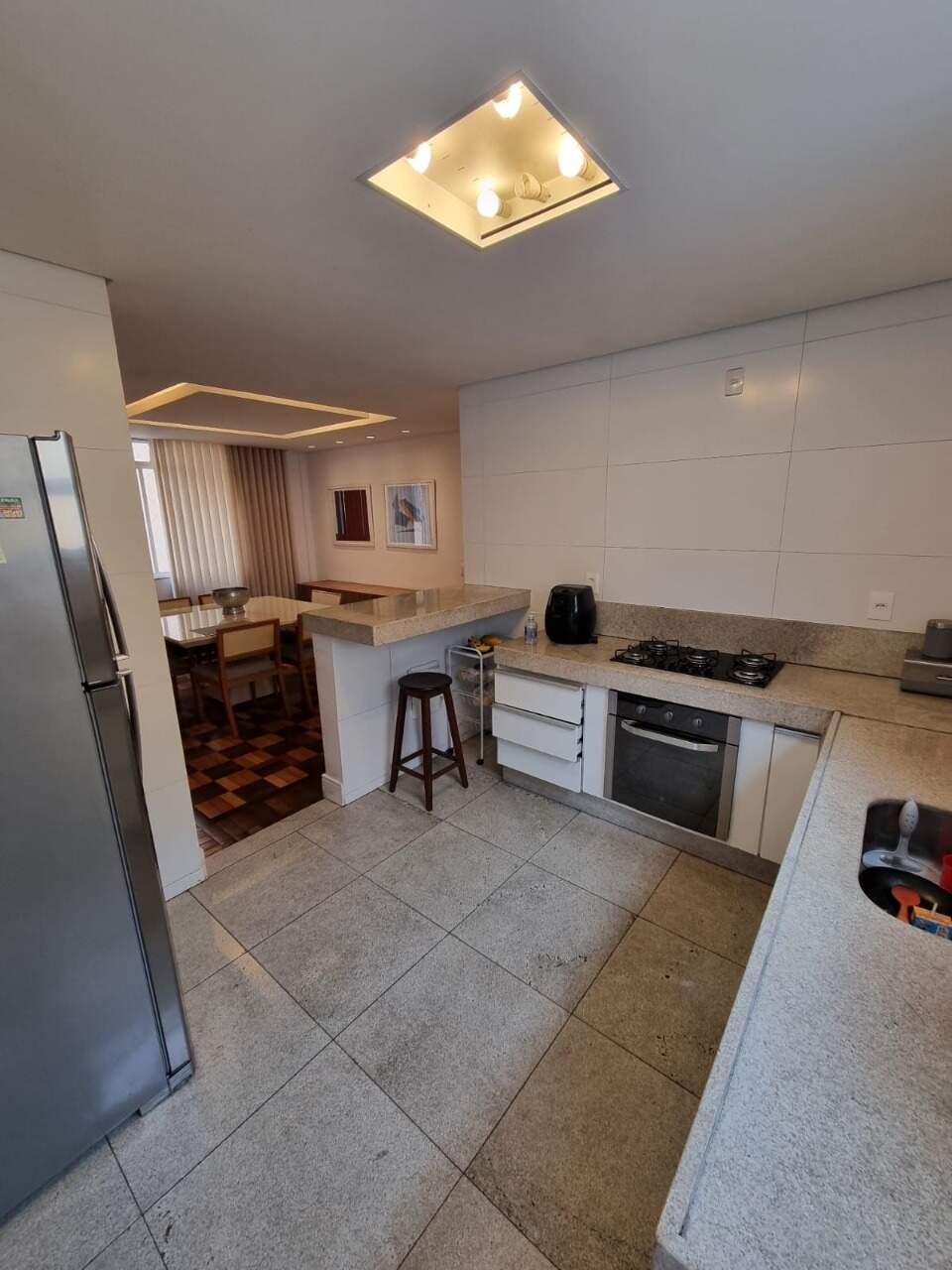 Apartamento à venda com 4 quartos, 149m² - Foto 6