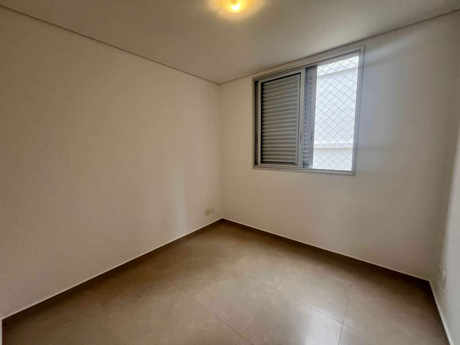 Apartamento à venda com 3 quartos, 85m² - Foto 18