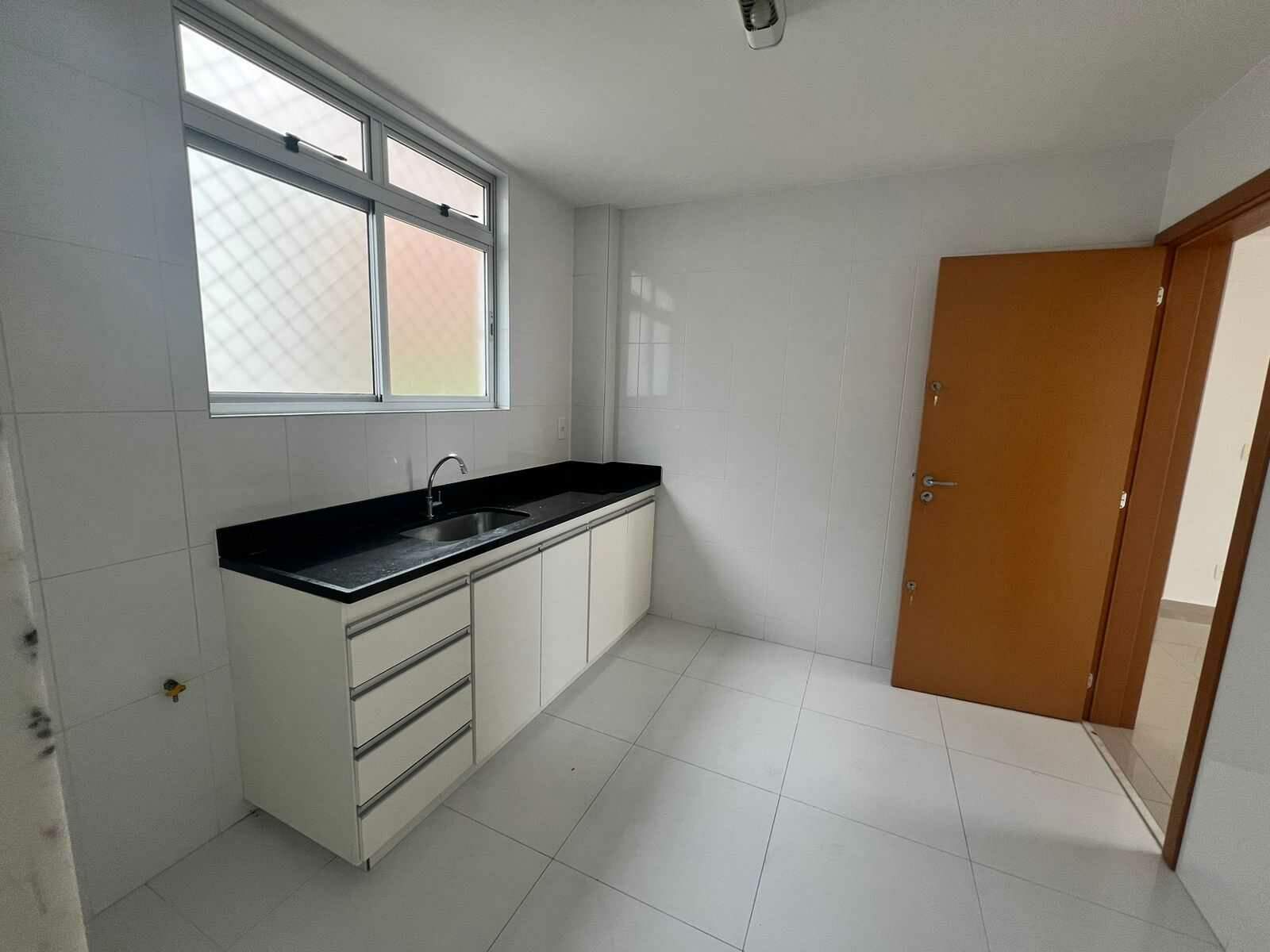 Apartamento à venda com 3 quartos, 85m² - Foto 6