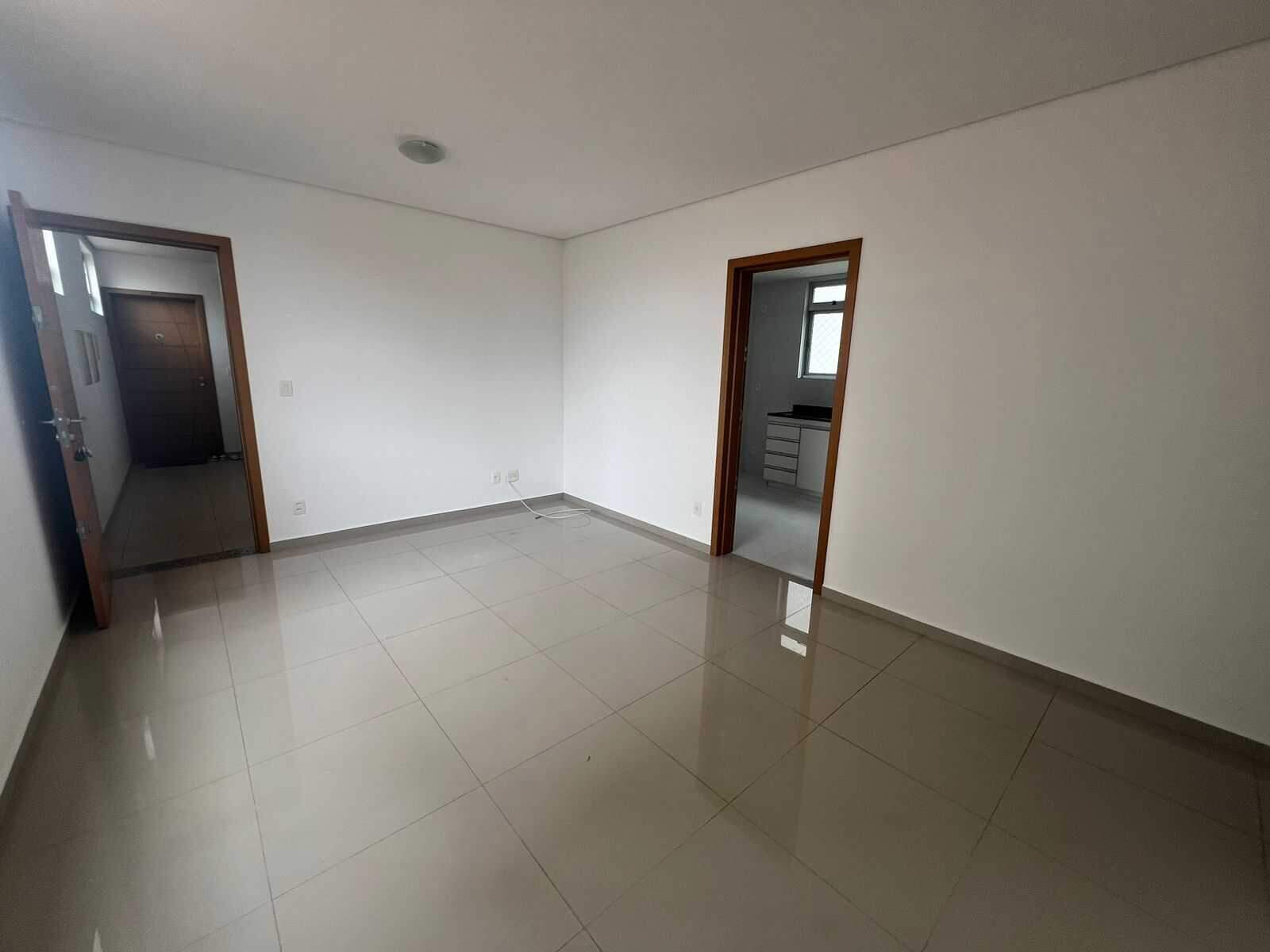 Apartamento à venda com 3 quartos, 85m² - Foto 3