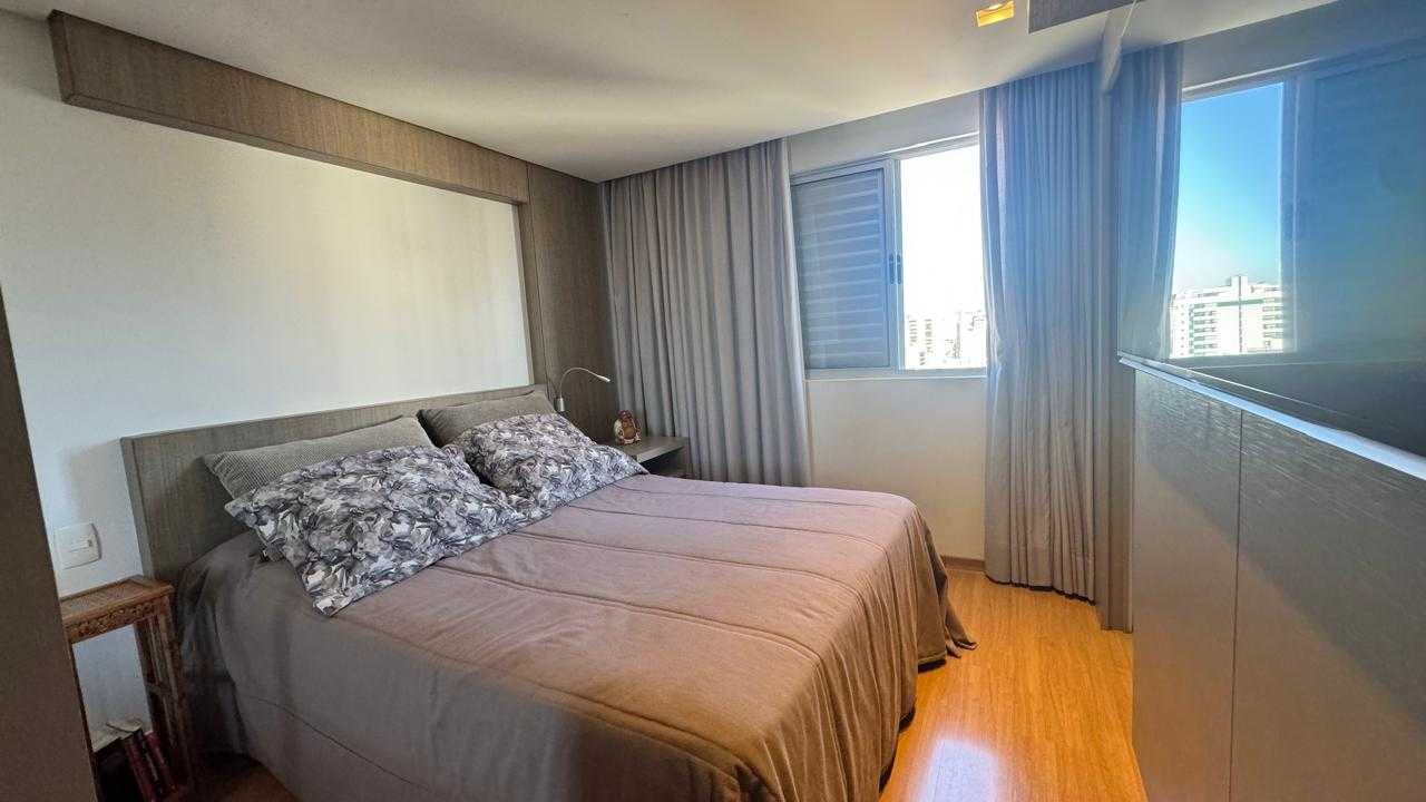 Apartamento à venda com 4 quartos, 131m² - Foto 12