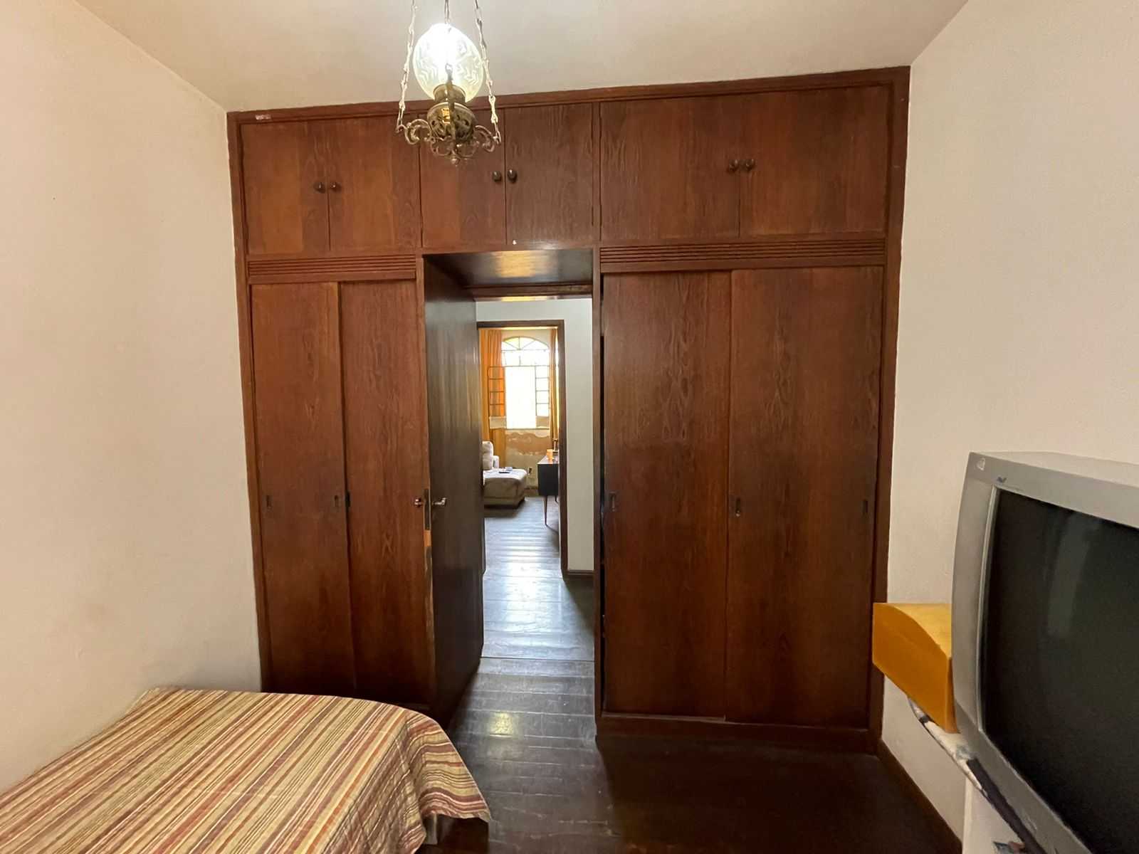 Casa à venda com 4 quartos, 180m² - Foto 13