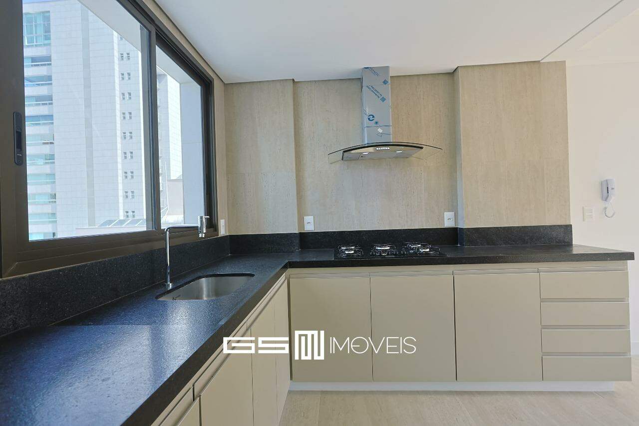 Apartamento para alugar com 2 quartos, 87m² - Foto 8