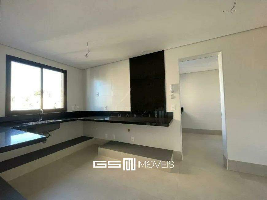 Apartamento à venda com 3 quartos, 145m² - Foto 24