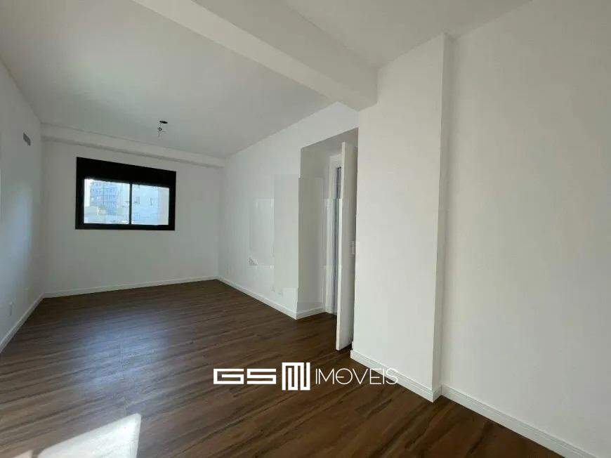 Apartamento à venda com 3 quartos, 145m² - Foto 13