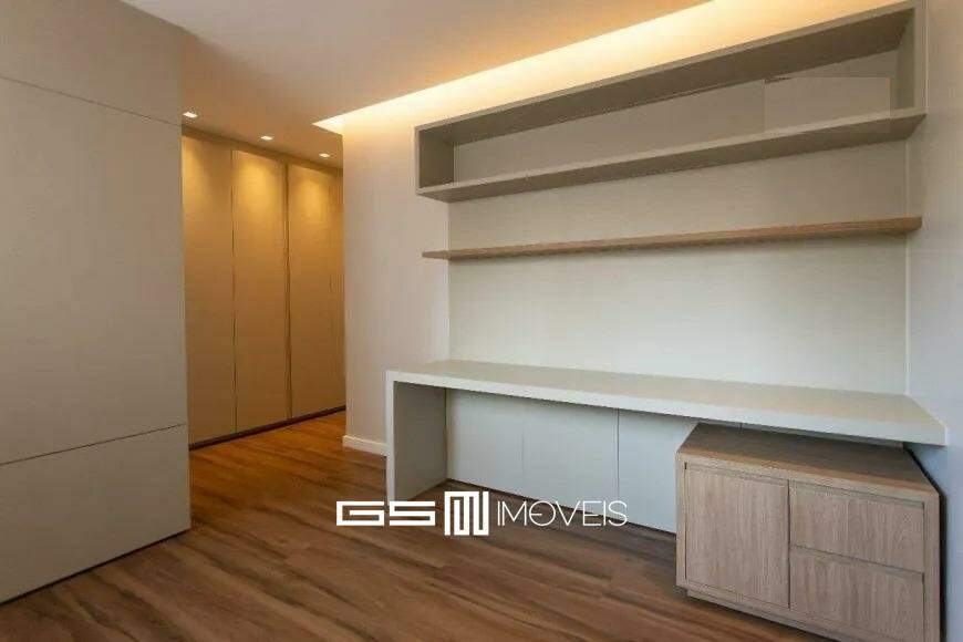 Apartamento à venda com 3 quartos, 145m² - Foto 7