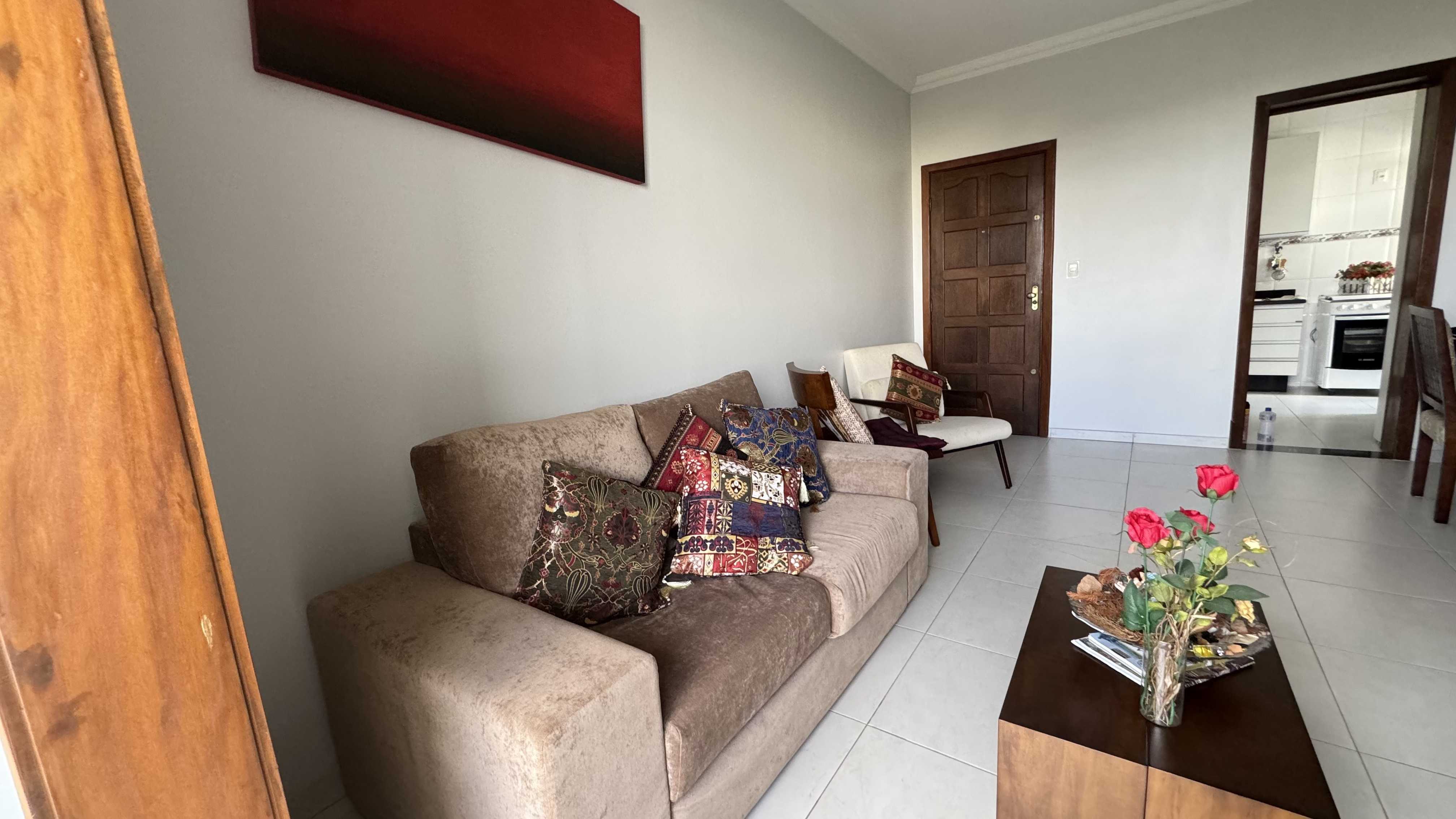 Apartamento à venda com 3 quartos, 100m² - Foto 1