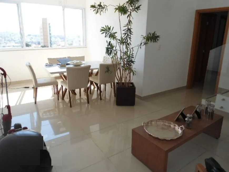 Cobertura à venda com 5 quartos, 145m² - Foto 1