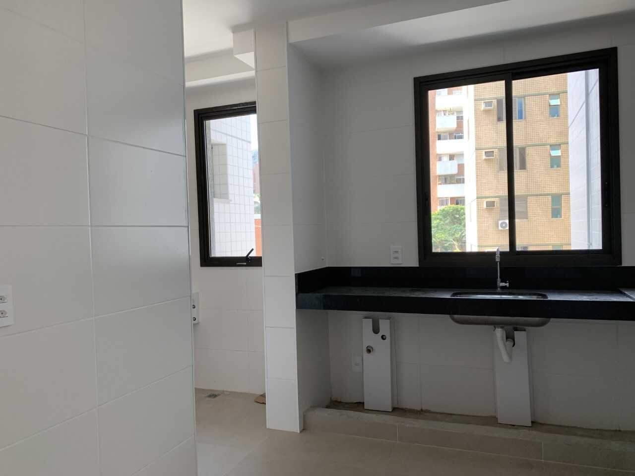 Apartamento à venda com 4 quartos, 138m² - Foto 17