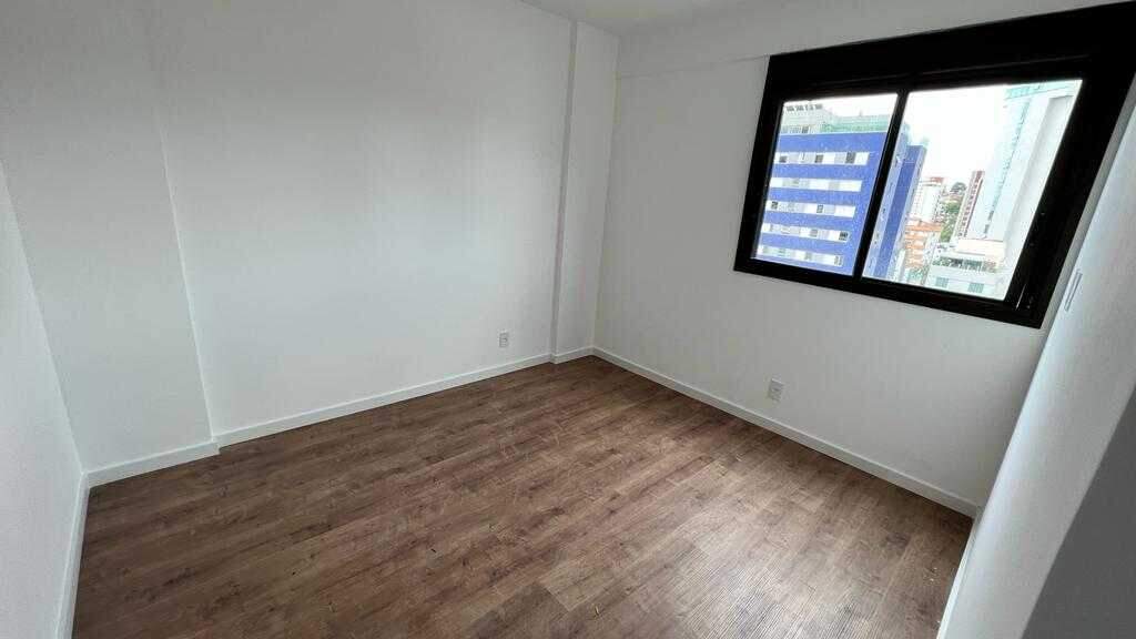 Apartamento à venda com 4 quartos, 138m² - Foto 6