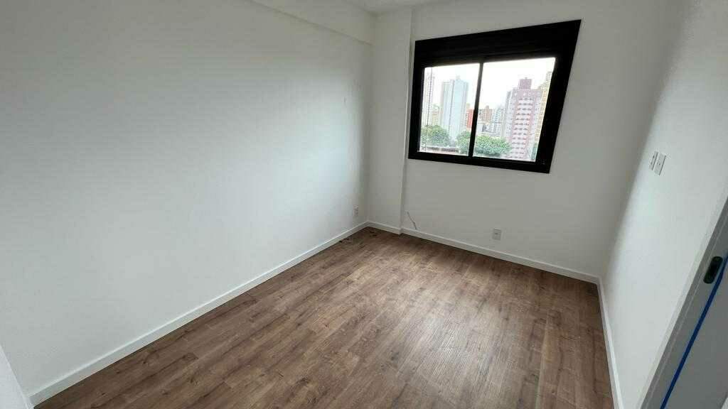 Apartamento à venda com 4 quartos, 138m² - Foto 7