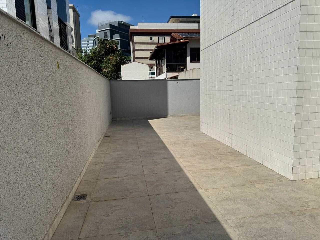 Apartamento à venda com 2 quartos, 140m² - Foto 4