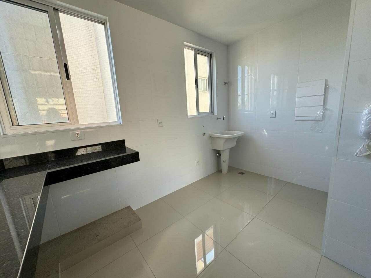 Apartamento à venda com 2 quartos, 66m² - Foto 12