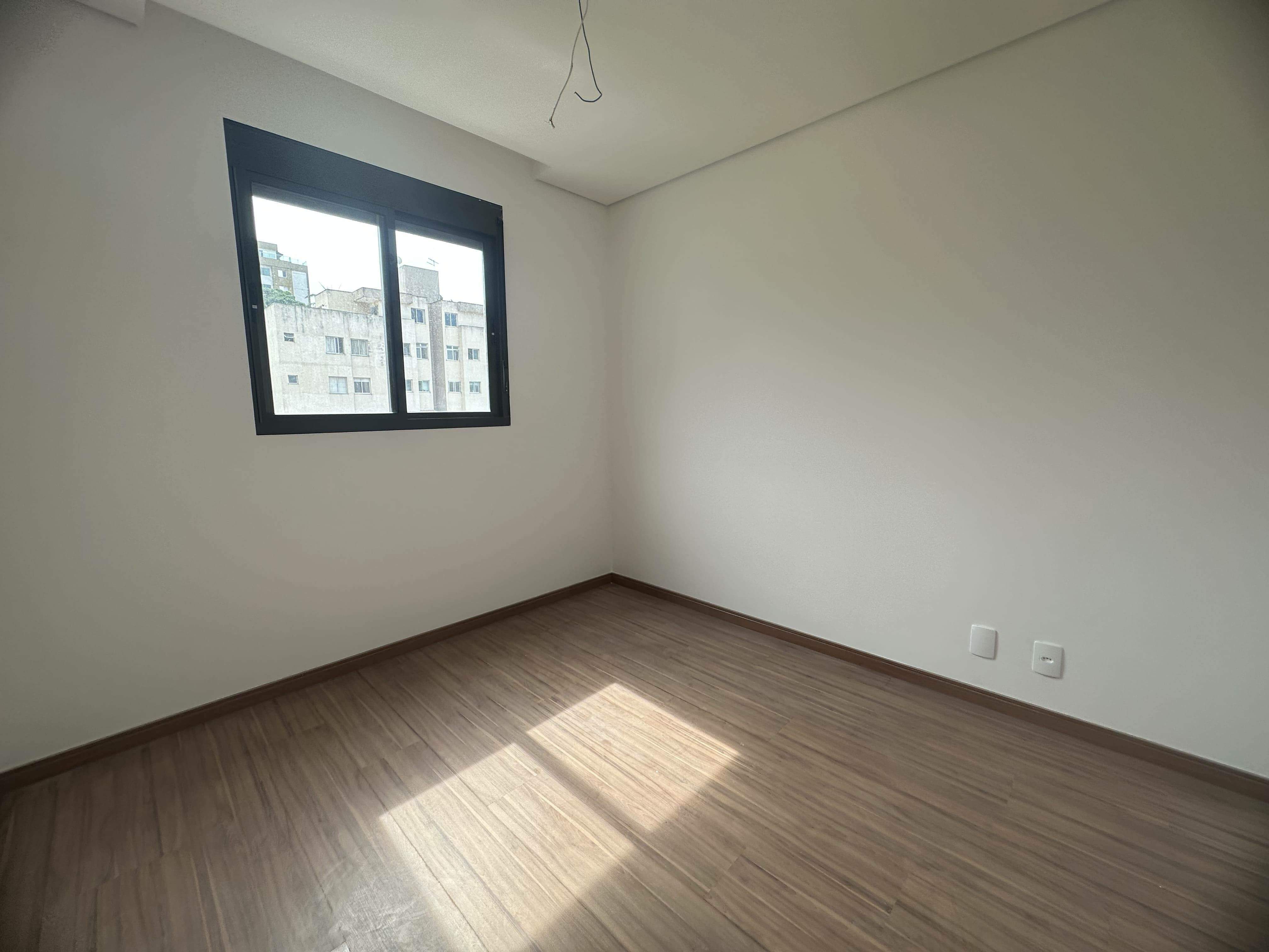 Apartamento à venda com 3 quartos, 75m² - Foto 8