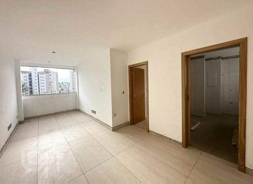 Apartamento à venda com 3 quartos, 80m² - Foto 1