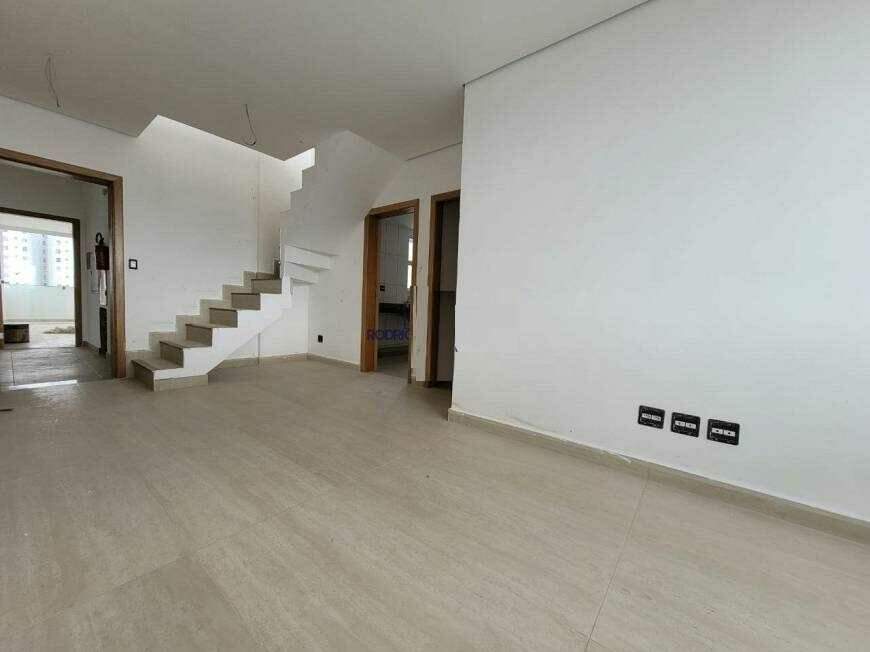 Cobertura à venda com 3 quartos, 80m² - Foto 1