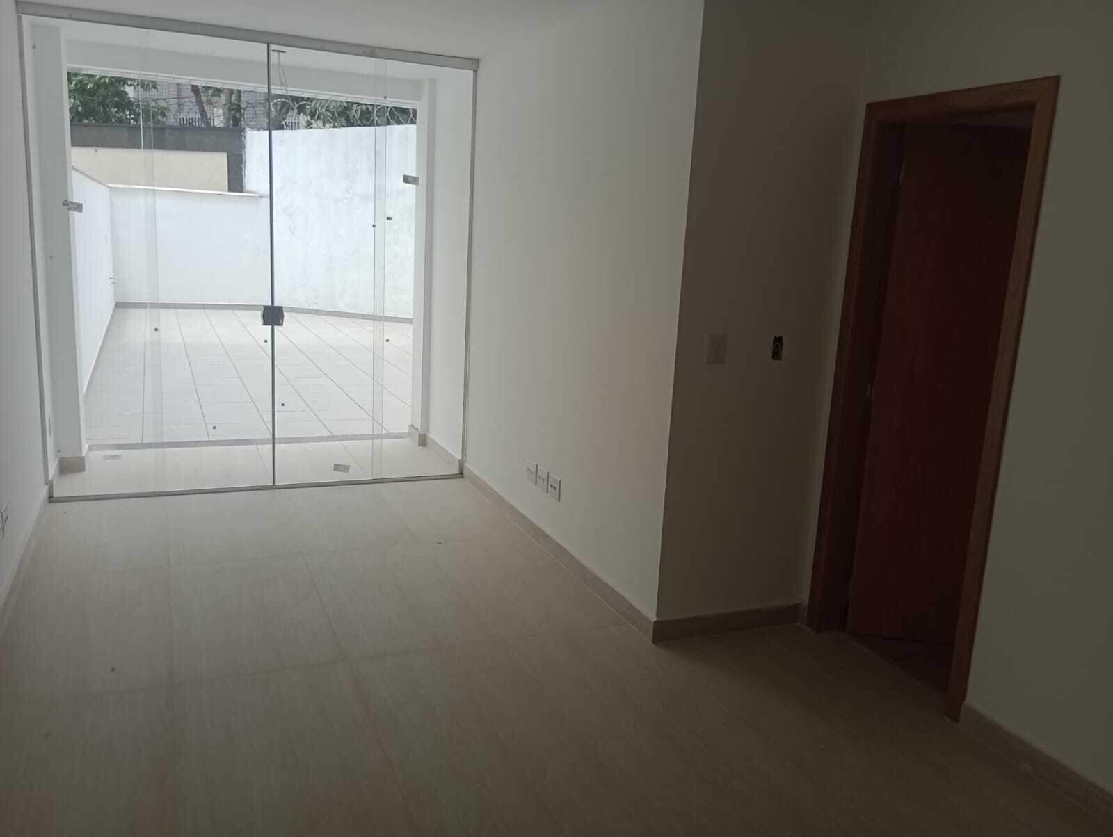 Apartamento à venda com 3 quartos, 80m² - Foto 1