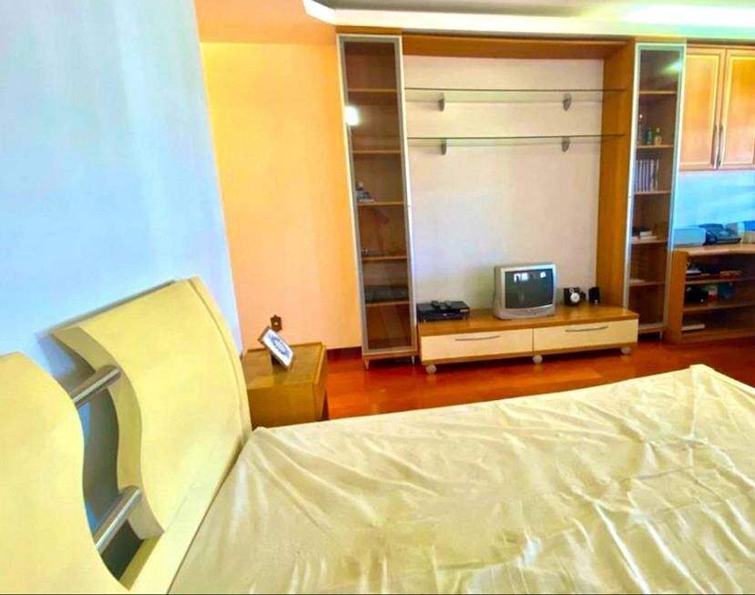 Casa à venda com 5 quartos, 300m² - Foto 10