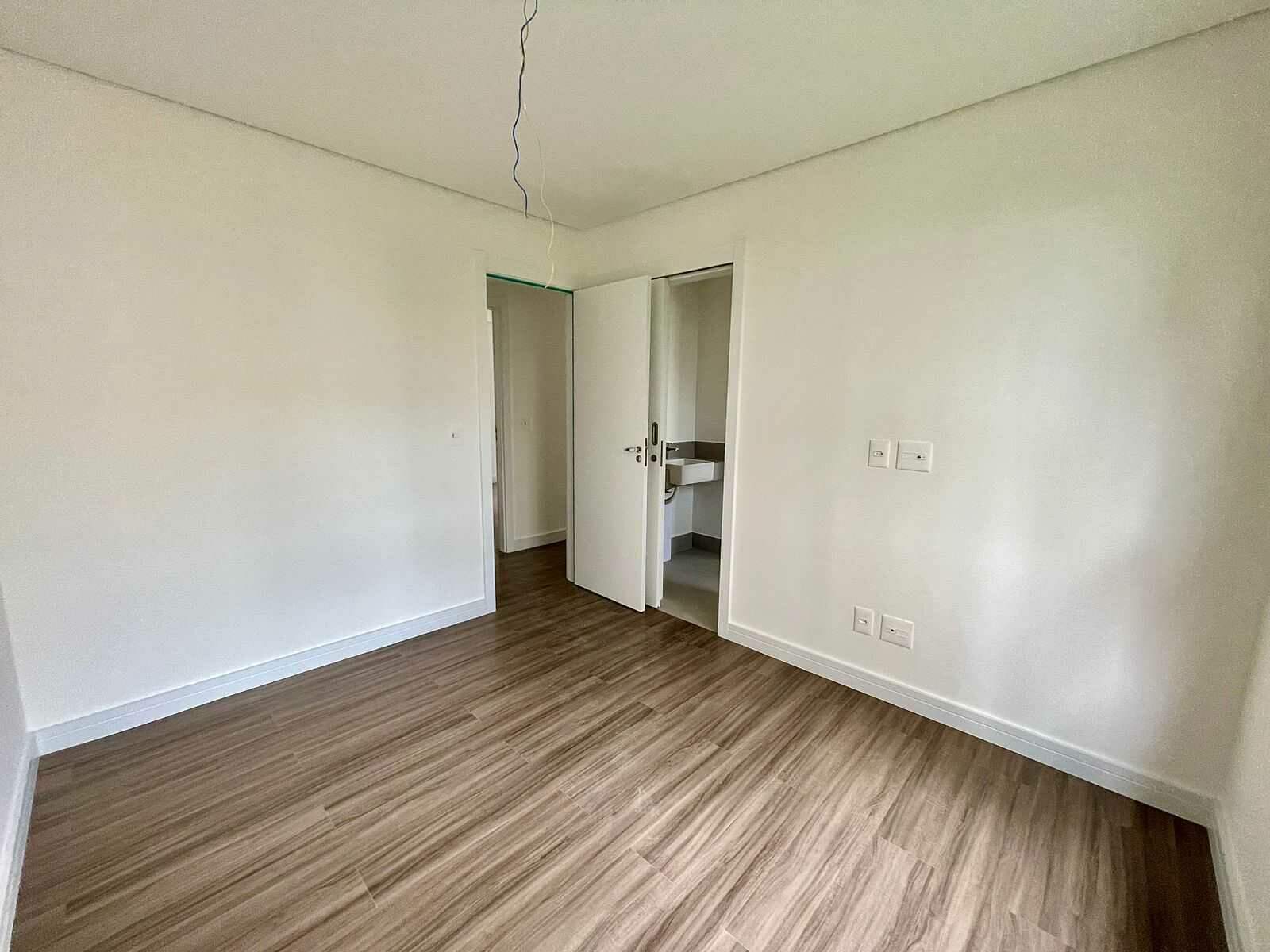 Apartamento à venda com 4 quartos, 145m² - Foto 10