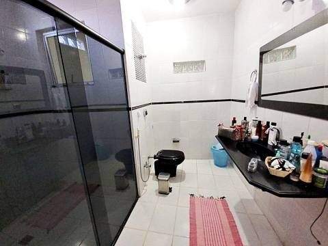 Casa à venda com 4 quartos, 250m² - Foto 9