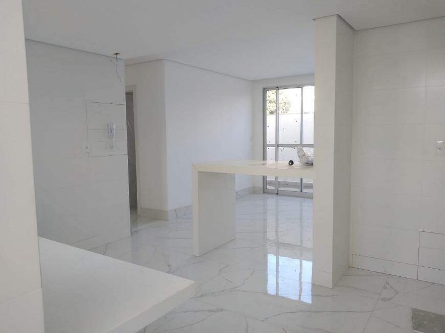 Apartamento à venda com 3 quartos, 60m² - Foto 5