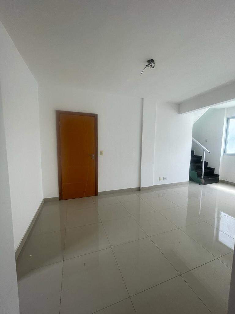 Cobertura à venda com 3 quartos, 170m² - Foto 1