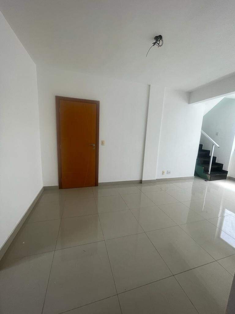 Cobertura à venda com 3 quartos, 170m² - Foto 3