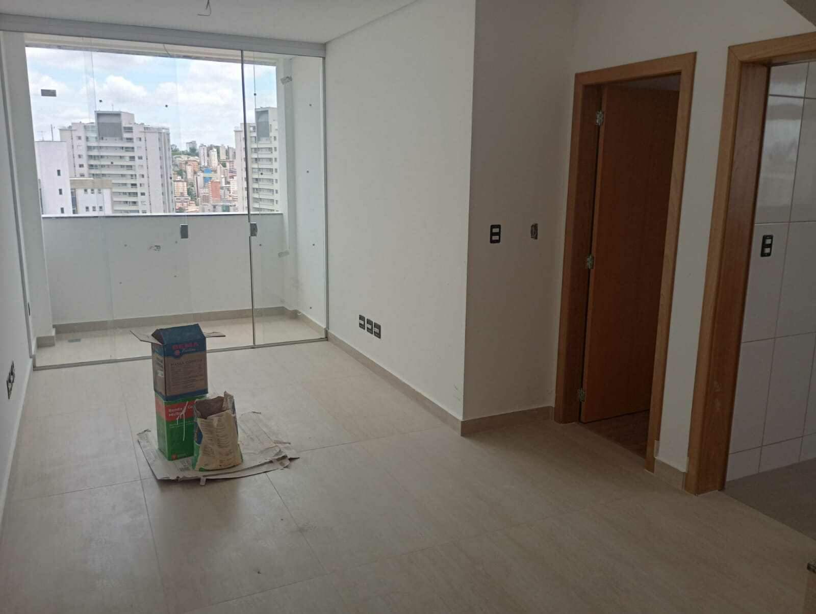 Cobertura à venda com 3 quartos, 55m² - Foto 1