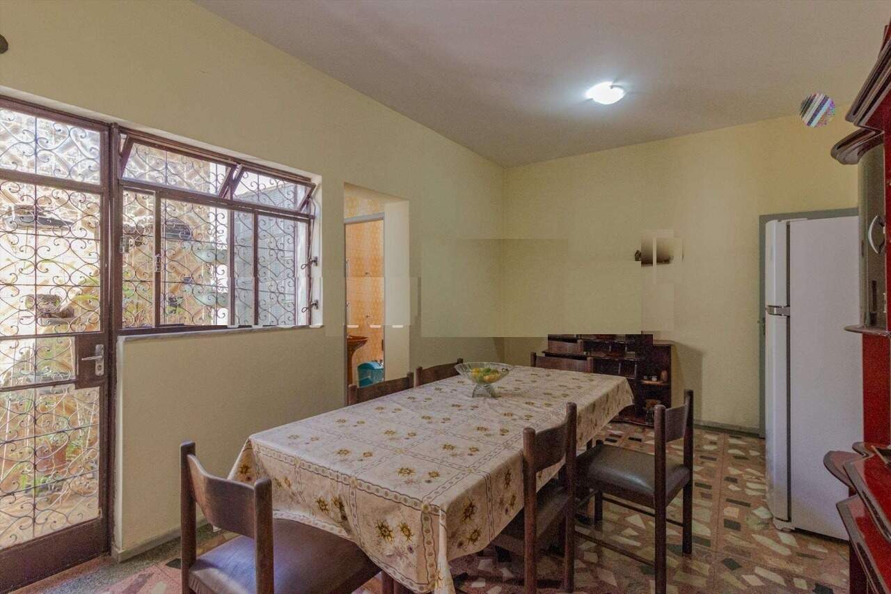 Casa à venda com 3 quartos, 120m² - Foto 4