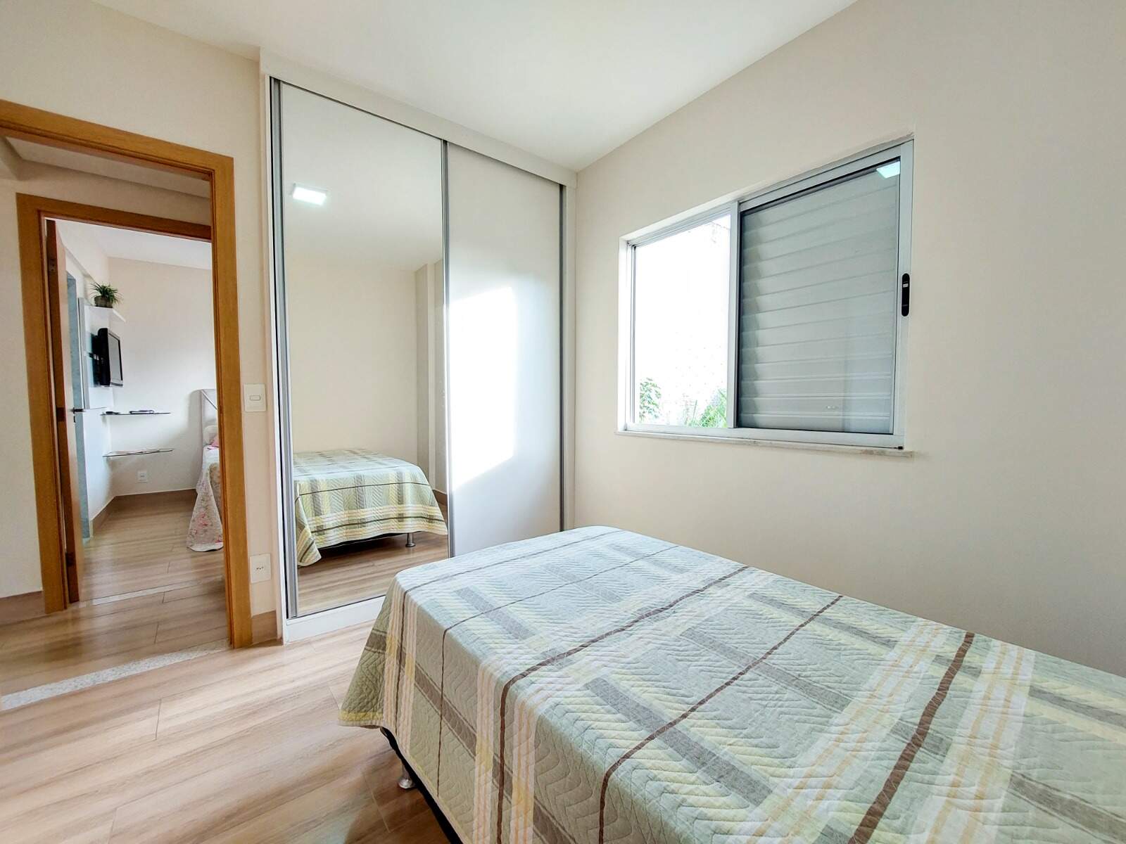 Apartamento à venda com 3 quartos, 87m² - Foto 12