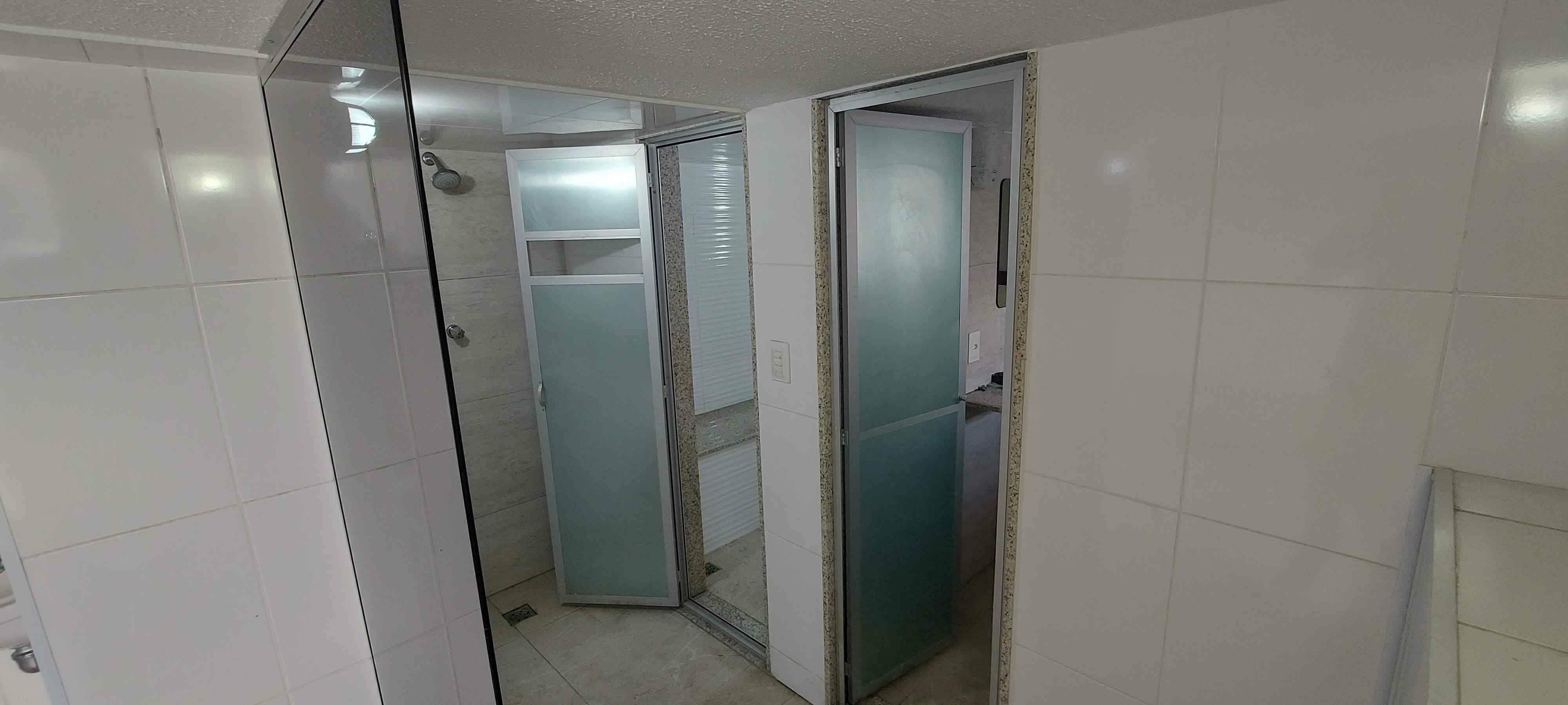 Casa à venda com 6 quartos, 250m² - Foto 21