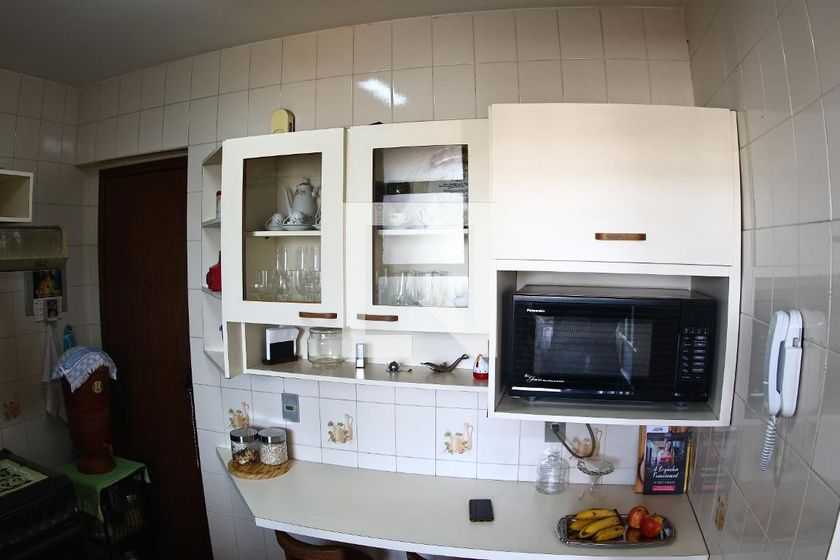 Apartamento à venda com 2 quartos, 75m² - Foto 25