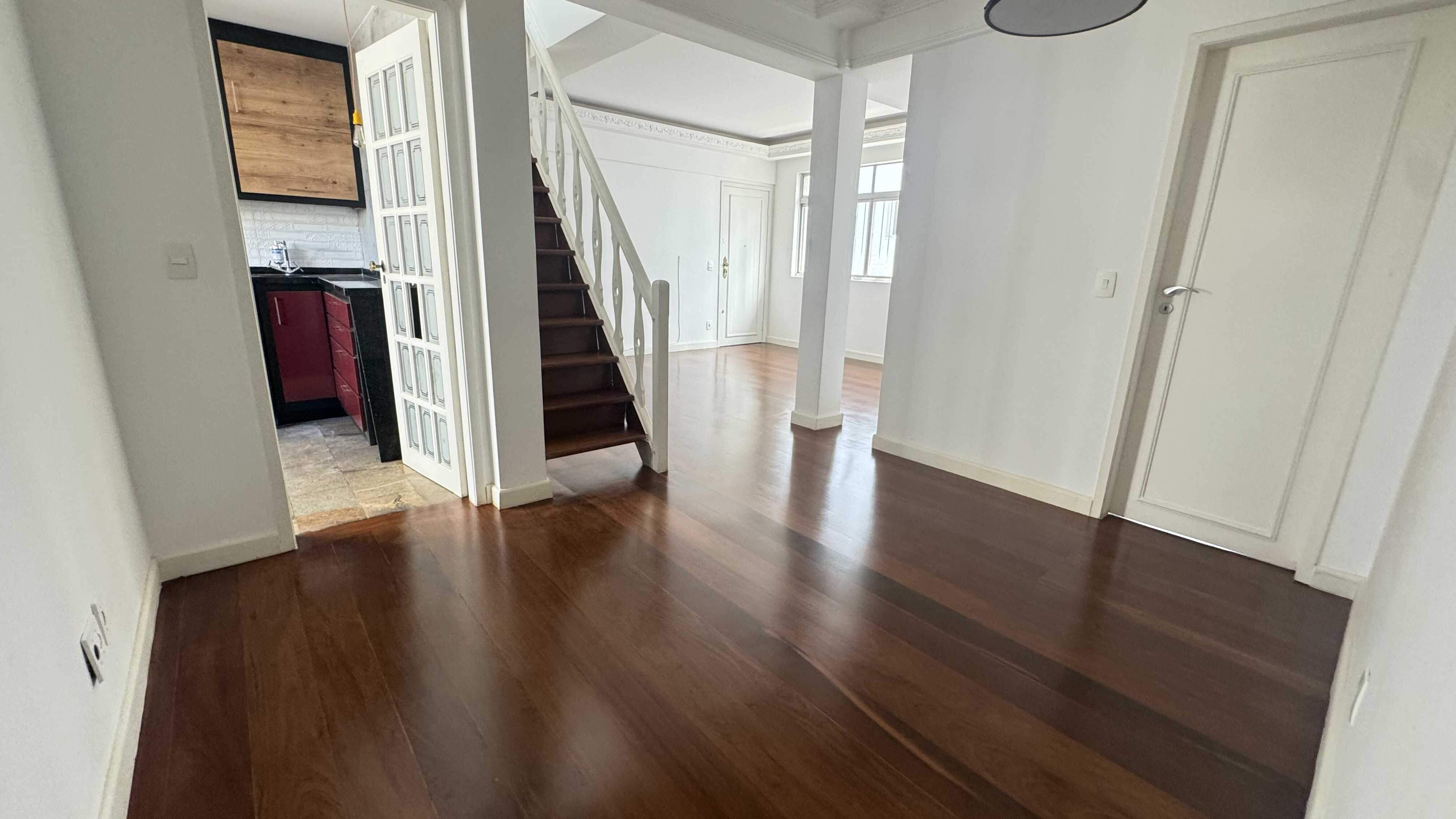 Cobertura, 3 quartos, 142 m² - Foto 2